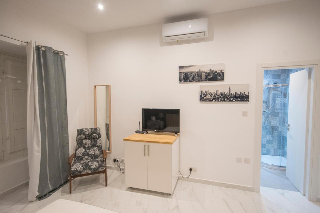 4 Bedroom Apartment Near Sliema Seafront Exterior foto