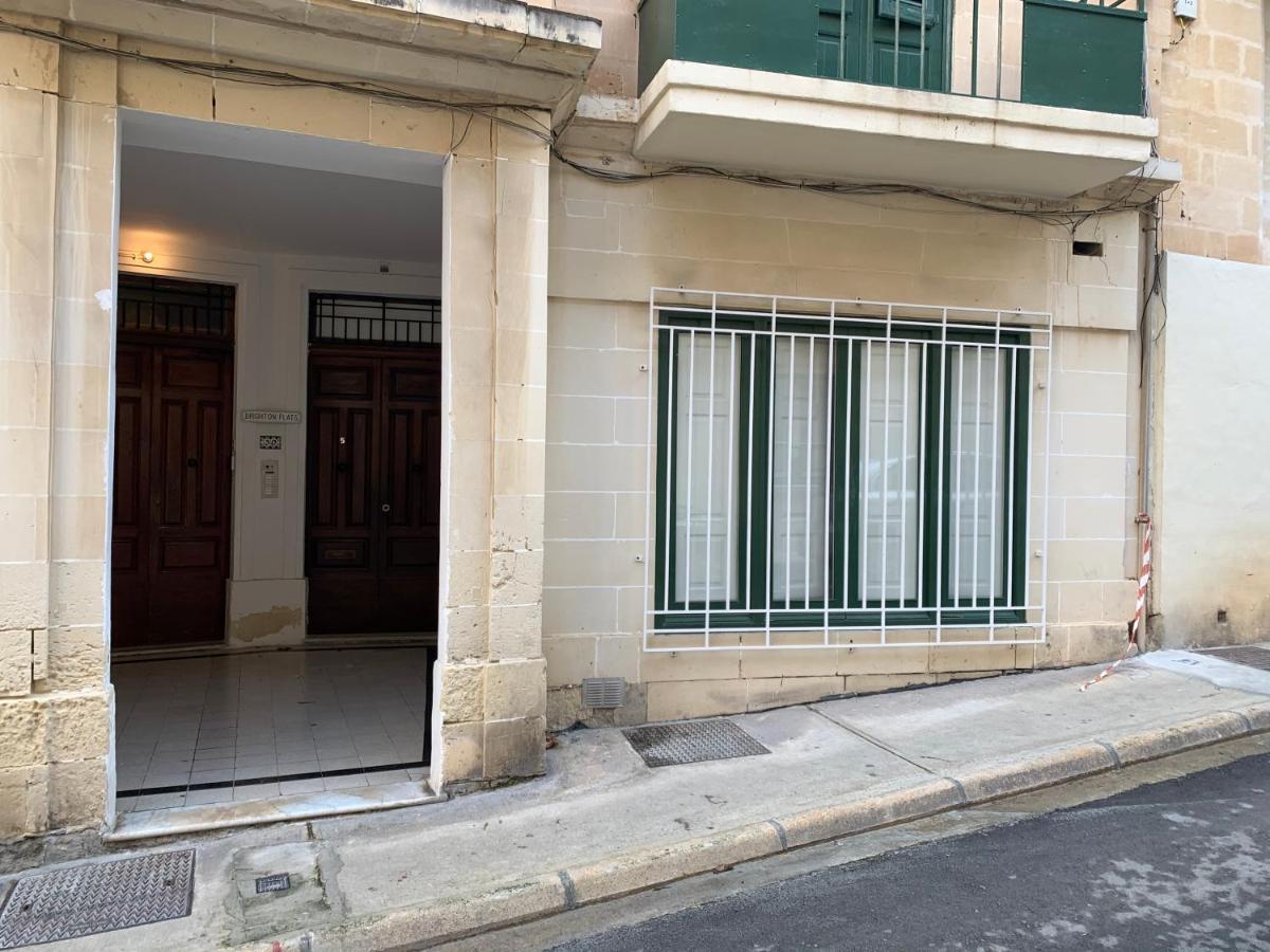 4 Bedroom Apartment Near Sliema Seafront Exterior foto